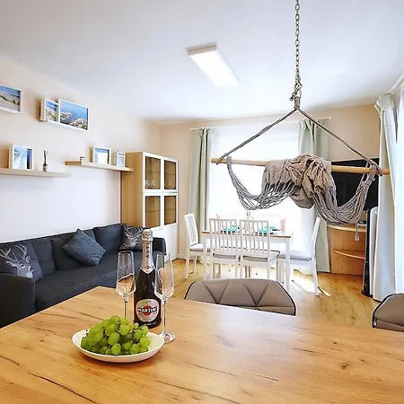 Apartament Premium Mikiniki *